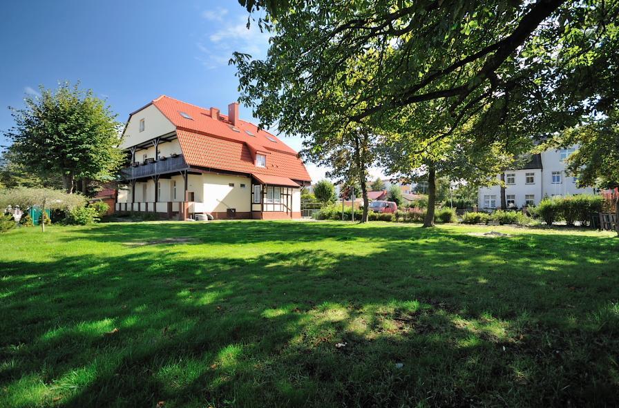 Bed and Breakfast Pensjonat Fala Ustronie Morskie Exterior foto