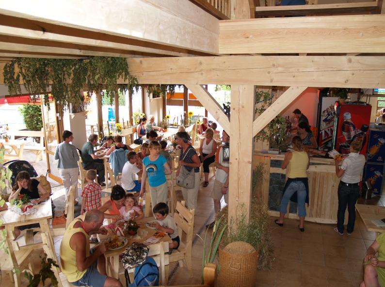 Bed and Breakfast Pensjonat Fala Ustronie Morskie Exterior foto